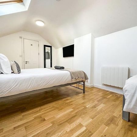 Newly Refurbished Luxury 3 Bedroom Apartment Londyn Zewnętrze zdjęcie